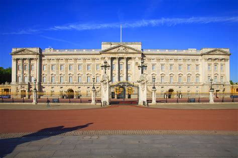 Video Inside Buckingham Palace In London