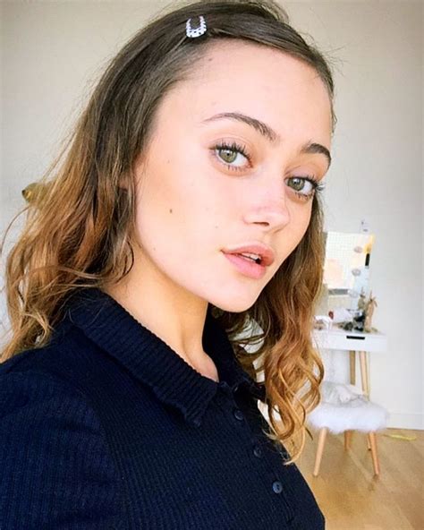 ella purnell 🌻 sur instagram i grew a forehead 1 celebrity faces deep autumn unique