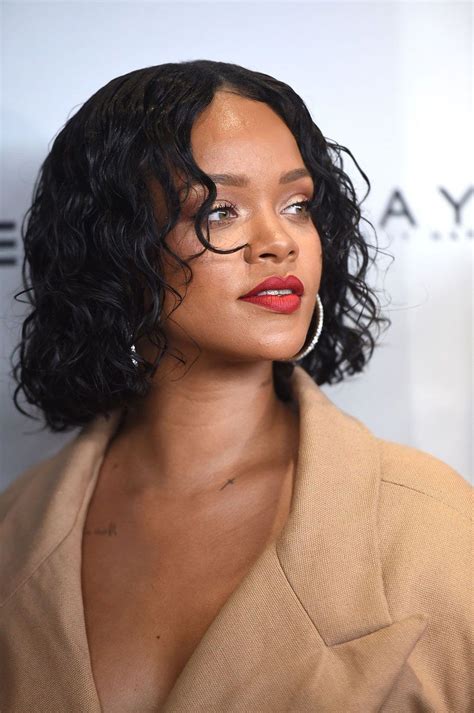 Rihannas Best Ever Hairstyles A Timeline Rihanna Hairstyles