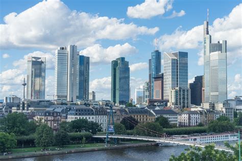 Bitcoins, altcoins, ethereum, blockchain allgemeines über den krypto markt und die verordnungen. Deutsche Banken dürfen mit neuem Gesetz Krypto-Werte ...