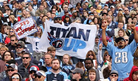 Titans Fans In Nashville Sports Bar Go Crazy After Embarrassing Drop By
