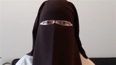 Un Deems Frances Niqab Ban Human Rights Violation Demands Compensation For Muslim Women Mrctv