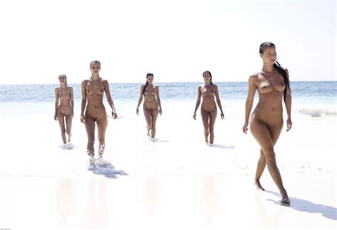 Storming The Beach Nudes Groupofnudegirls Nude Pics Org