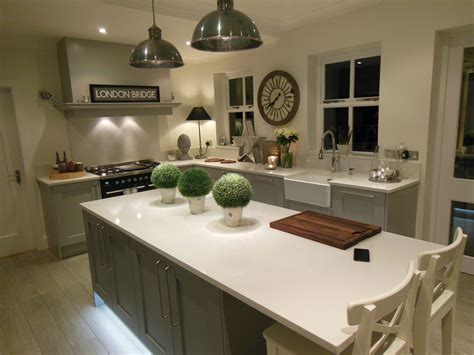 A Stylish Bespoke Painted Shaker Style Kitchen By Elements The