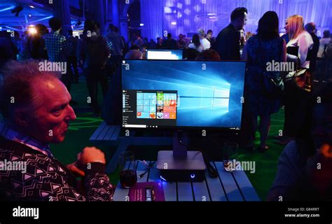 Windows 10 Launch Event Stock Photo Alamy