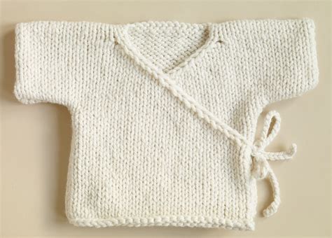 This is a beautiful and simple pattern that is timeless. Free Knitting Patterns Babies | Free Knitting Pattern ...