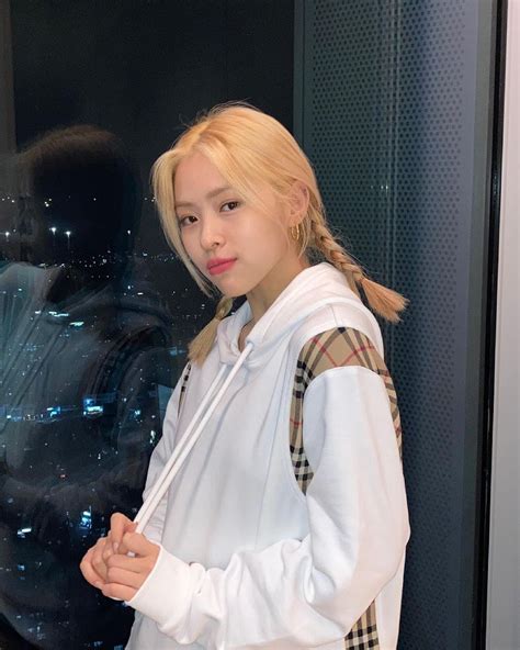 10 Times Itzys Ryujin Took Our Breaths Away With Barely Any Makeup On