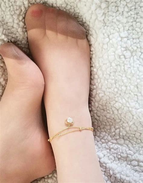 Nylons Pantyhose Feet Delicate Bracelet Gold Bracelet Foot Toe Nylon Stockings Hold Ups