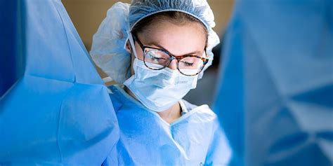 Meet Our Fellows Female Pelvic Medicine And Reconstructive Surgery