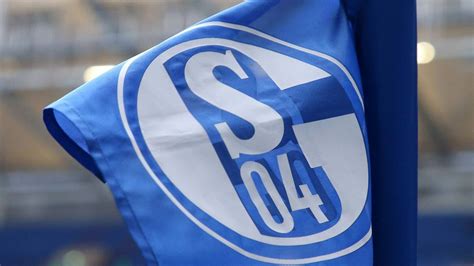 ▶hier finden sie alle neuigkeiten über den verein, spieler, trainer und aktuelle ergebnisse. Maßnahmen des FC Schalke 04 zur andauernden Corona ...