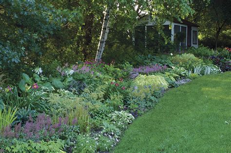 A Strategy For A Long Border Finegardening Shade Garden Beautiful