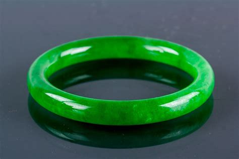 Imperial Green Jadeite Bangle With Certificate