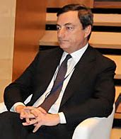 Ecb's lagarde hints at more stimulus in december. Mario Draghi: Economia zonei euro isi revine lent ...
