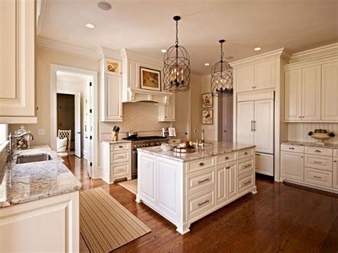 52 Amazing White Kitchen Cabinet Design Ideas Antique White Kitchen