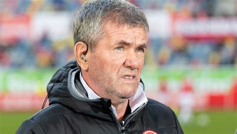 Fc köln, fortuna düsseldorf, tsv 1860 münchen, alemannia aachen, vfl bochum, hertha bsc, eintracht frankfurt, hansa rostock, msv duisburg, kfc uerdingen 05, bayer 05 uerdingen, vfr neuss, 1. Fortuna-Coach Friedhelm Funkel empört über Ultimatum ...