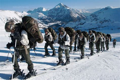 isère sud les chasseurs alpins prêts à partir en mission
