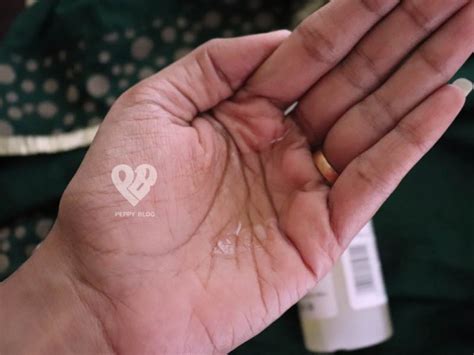 I got one item delivered which is a damaged/broken bottle without liquid. Biotique Bhringraj Oil Review | Therapeutic Oil For ...