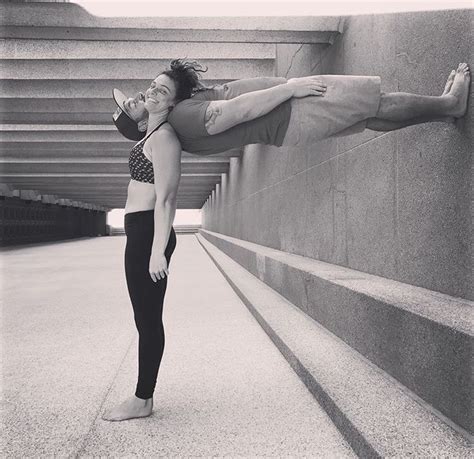 acro yoga poses partner yoga poses yoga stretches paar workout butt workout couples yoga