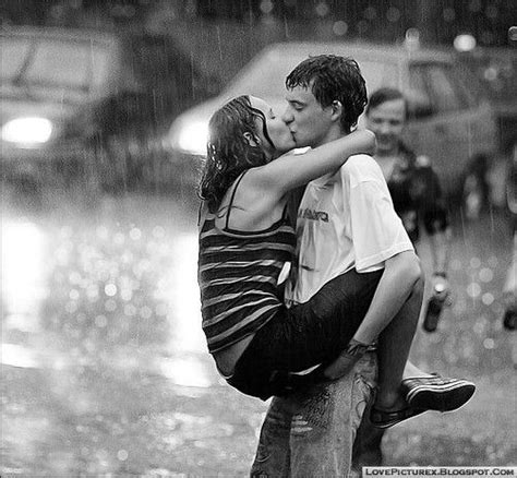 Love Picturex Couple Kiss Rain Romantic Hug Rain Photography