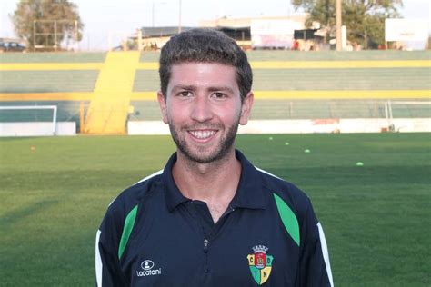 Born in moreira de cónegos, guimarães, ribeiro joined local moreirense fc's youth ranks at the age of 11. Futebol: Rui Horta já não é o treinador do Torres Novas ...