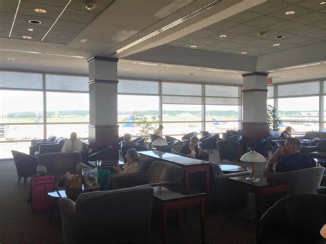 Dca American Airlines Admirals Club Reviews And Photos Terminal C
