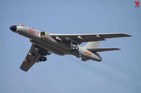 It made its debut during the army day parade on. China Defense Blog: Photos of the day: J-16 fighter/bomber ...