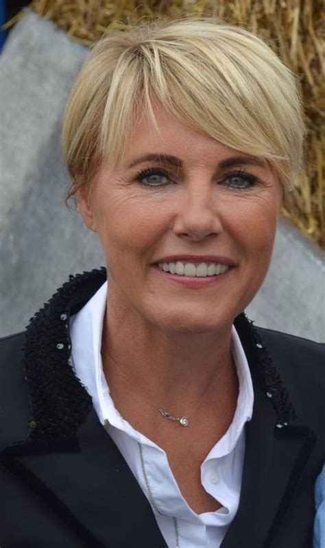 Play dana winner hit new songs and download dana winner mp3 songs and music album online on gaana.com. Pin van Johny op Dana Winner, favoriete zangeres | Kapsels ...
