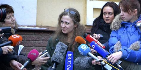 2 Jailed Members Of Russian Band Pussy Riot Released Under New Amnesty