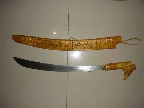Rumahpanjang #iban #sarawak iban sarawak borneo. TUKANG PARANG SARAWAK DAN TERABAI