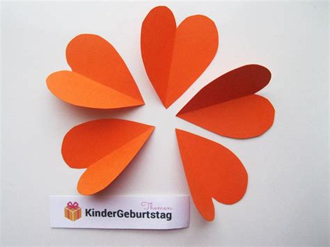 Es regnet und deshalb ist mein thema heute basteln mit papier. Blumen aus Papier basteln: Anleitung für die Kindern ...