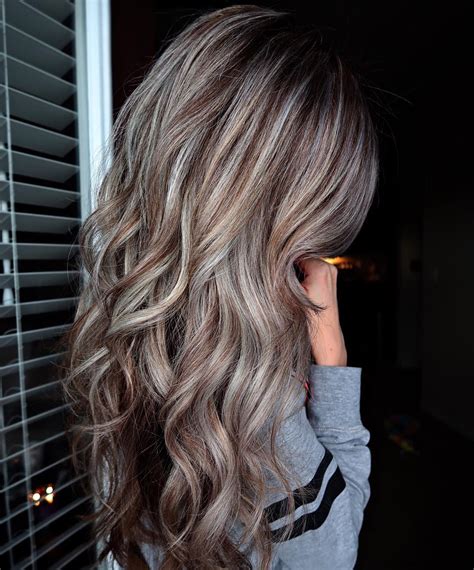 14 Prettiest Light Brown Hair With Highlights For 2019