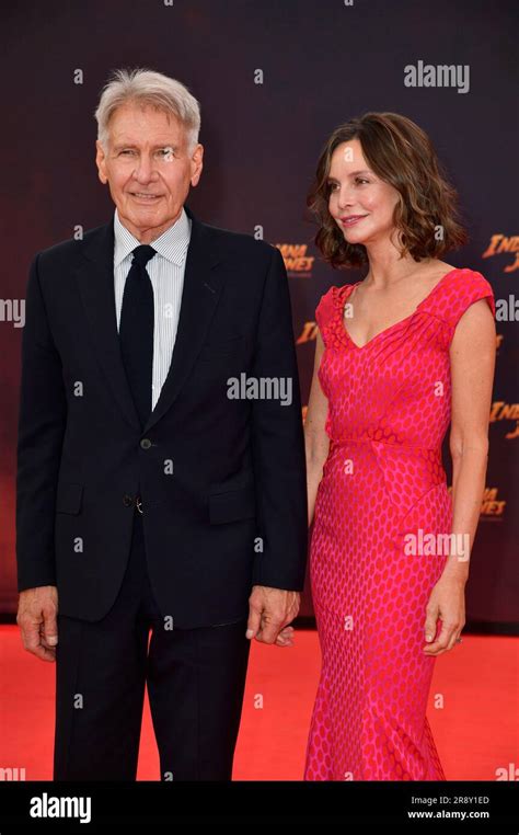 Harrison Ford Mit Ehefrau Calista Flockhart Bei Der Premiere Des