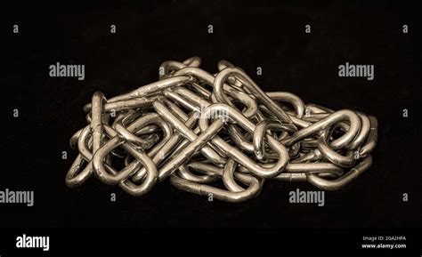 Gold Chain Links Hi Res Stock Photography And Images Alamy