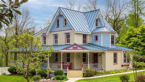 Malvern Bank House Of The Week Victorian Farmhouse In Newtown Square