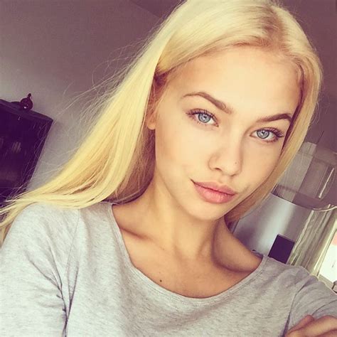 hanna edwinson on instagram “blondie halå 🐹 newhairdooo” blonde girl selfie blondie girl