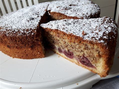 Rezept Kirsch-Haselnuss- Kuchen