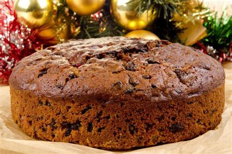 7 Unique Christmas Cakes Across The World That You Must Try