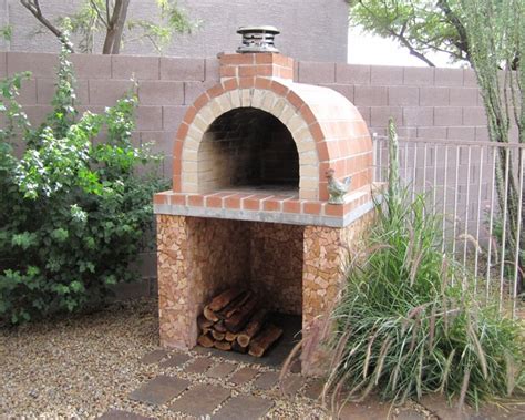 An authentic pizza oven is a fantastic addition to your home. The Louis Family DIY Wood Fired Brick Pizza Oven in CA by ...