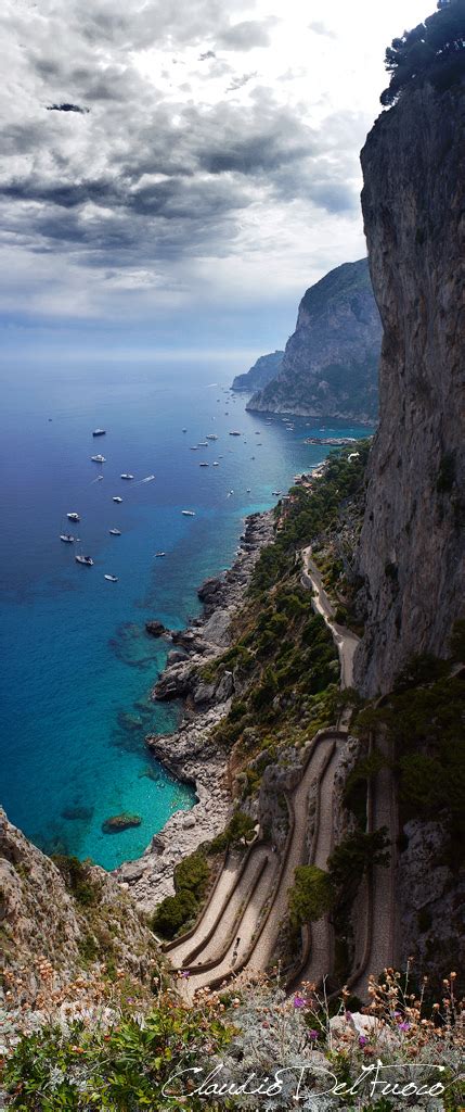 History, facts and travel tips about campania. Capri, Campania, Italy photo on Sunsurfer