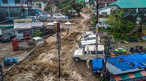 Heavy Rains Trigger Flash Floods Landslides In Himachal Cars Houses Washed Away Himachal News