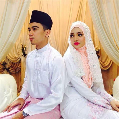 Sebelum ini, amyra pernah mengikat tali pertunangan dengan pelakon dazrin kamarudin namun akhirnya memutuskan pertunangan. PROFILE DAN GAMBAR - GAMBAR SENSASI DAN MENARIK AMYRA ...