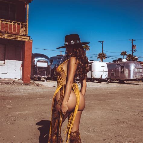 Demi Rose Topless In Desert Photos The Fappening
