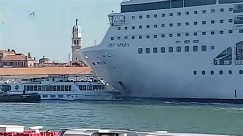 Why Did The Cruise Ship Crash In Venice Swarm Thetj