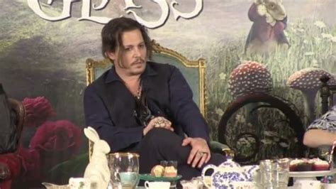 Johnny Depp Mocks His War On Terrier Apology Cbc News