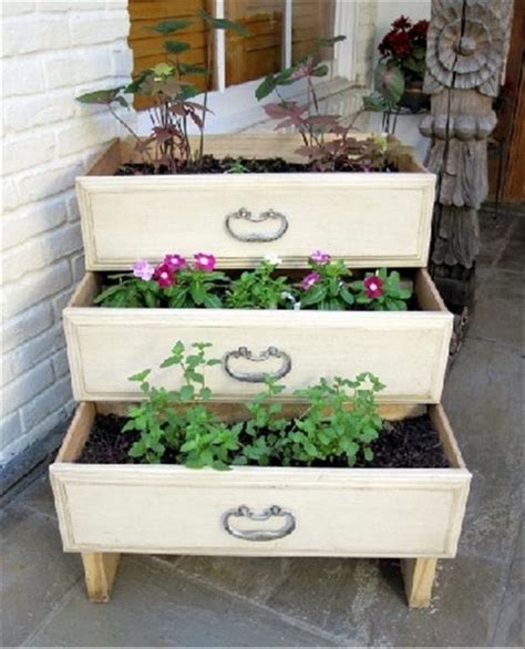 How To Make A Self Watering Planter From A Dresser Drawer The Garden