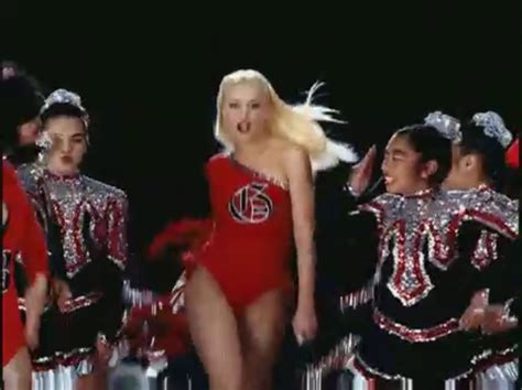 Hollaback Girl Music Video Gwen Stefani Image 27189382 Fanpop