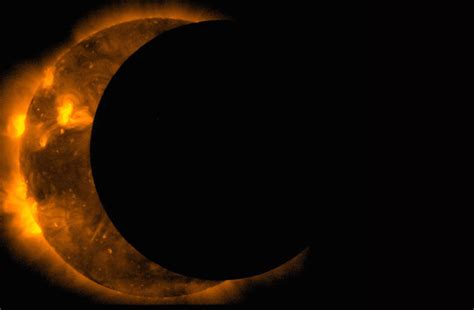 Share your images and videos with nasa! International Space Station Photobombs Solar Eclipse (And ...