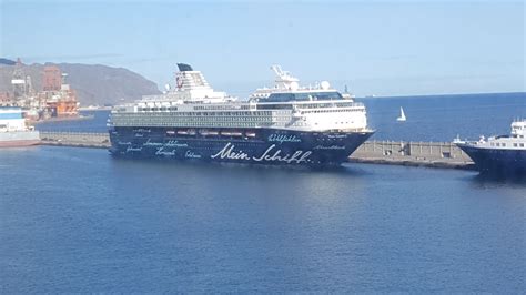 Diemein Schiff 2 Im Hafen Von Santa Cruz De Tenerife Am 20012017