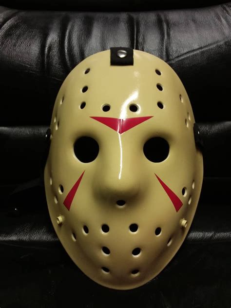 Neca Friday The 13th 3d Part Iii 3 Jason Voorhees Prop Replica Hockey