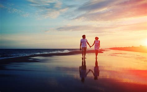 Couple On Beach Wallpapers Top Free Couple On Beach Backgrounds